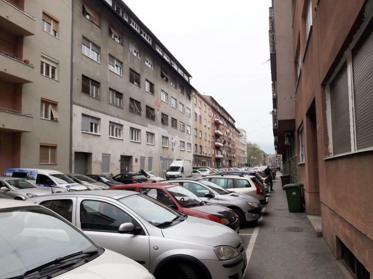My Miracle Apartment 萨格勒布 外观 照片