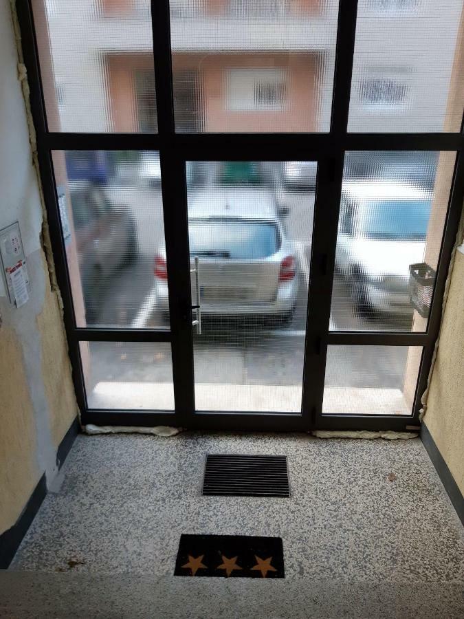My Miracle Apartment 萨格勒布 外观 照片
